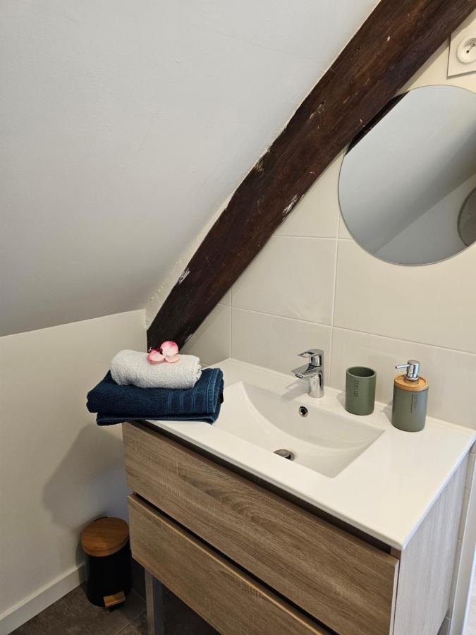 Logement de caractère en haute ville de Quimperlé Exterior foto